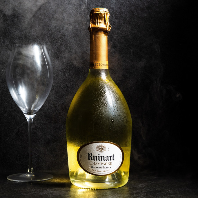 Ruinart Blanc de Blanc: one bottle box.