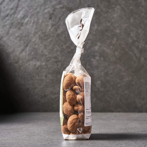 Pralino chocolate almonds